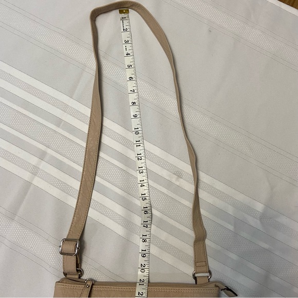 Taupe Womens Crossbody/ Shoulder Bag - Zippered Closure- Clean EUC - Picture 13 of 14